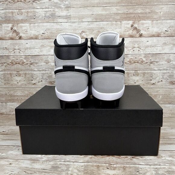Air Jordan 1 Retro MCS Light Smoke Grey Size 8.5 Baseball Cleats AV5354-012 - Picture 4 of 13